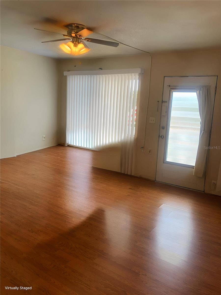 8425 112TH STREET, #206, Seminole, FL 33772 Entry