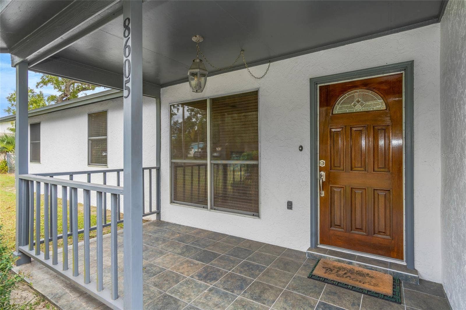 8605 GRANDVIEW DRIVE, Temple Terrace, FL 33617 Front entry