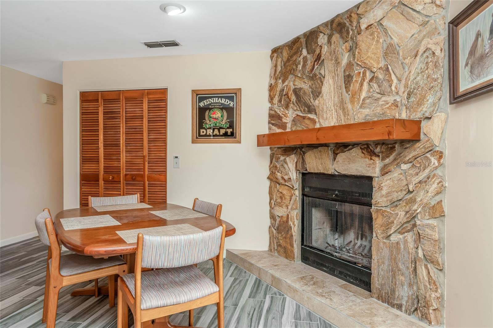 8605 GRANDVIEW DRIVE, Temple Terrace, FL 33617 Dining area