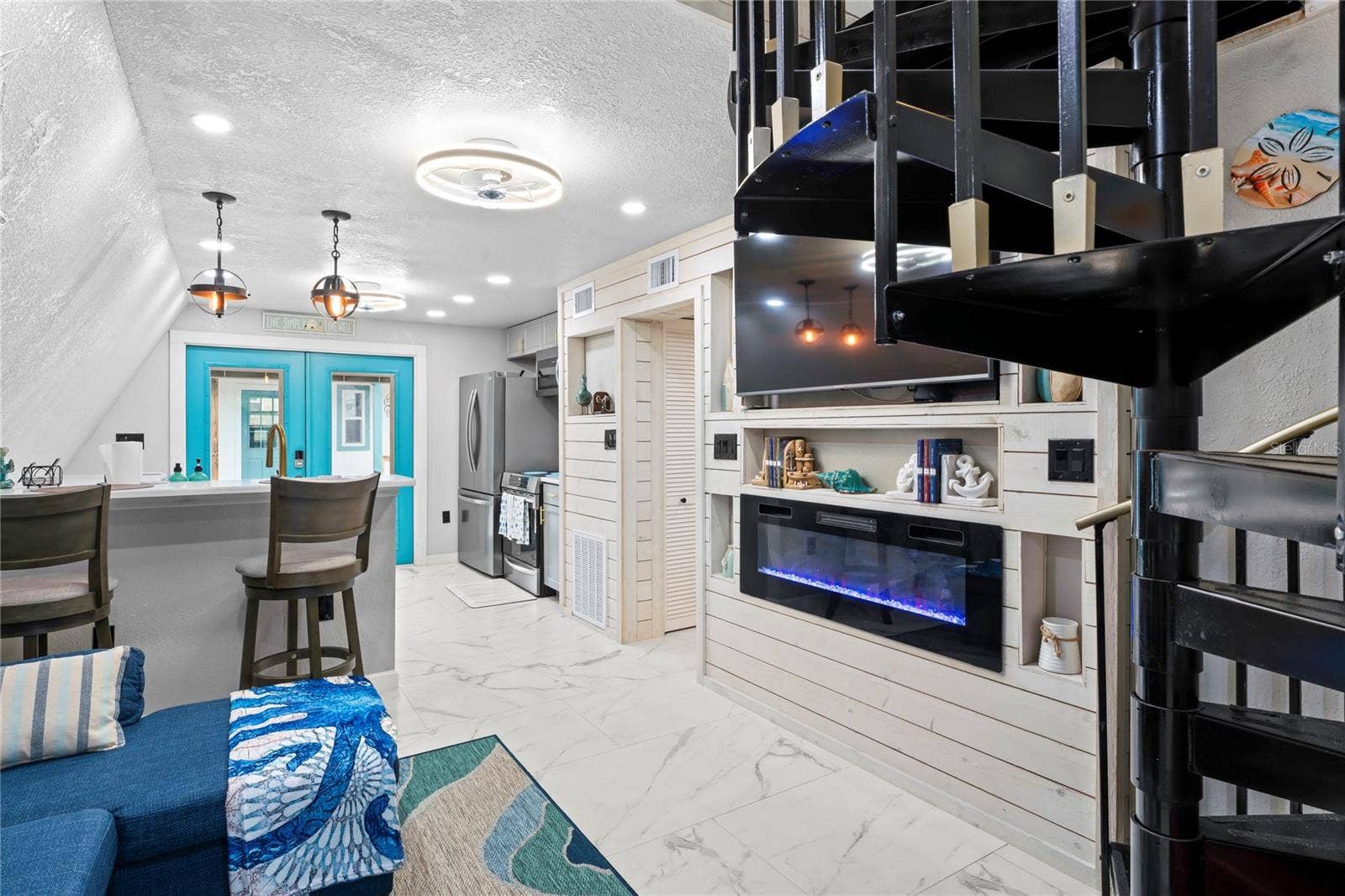 10615 E GOBBLER DRIVE, Floral City, FL 34436 LIVING ROOM