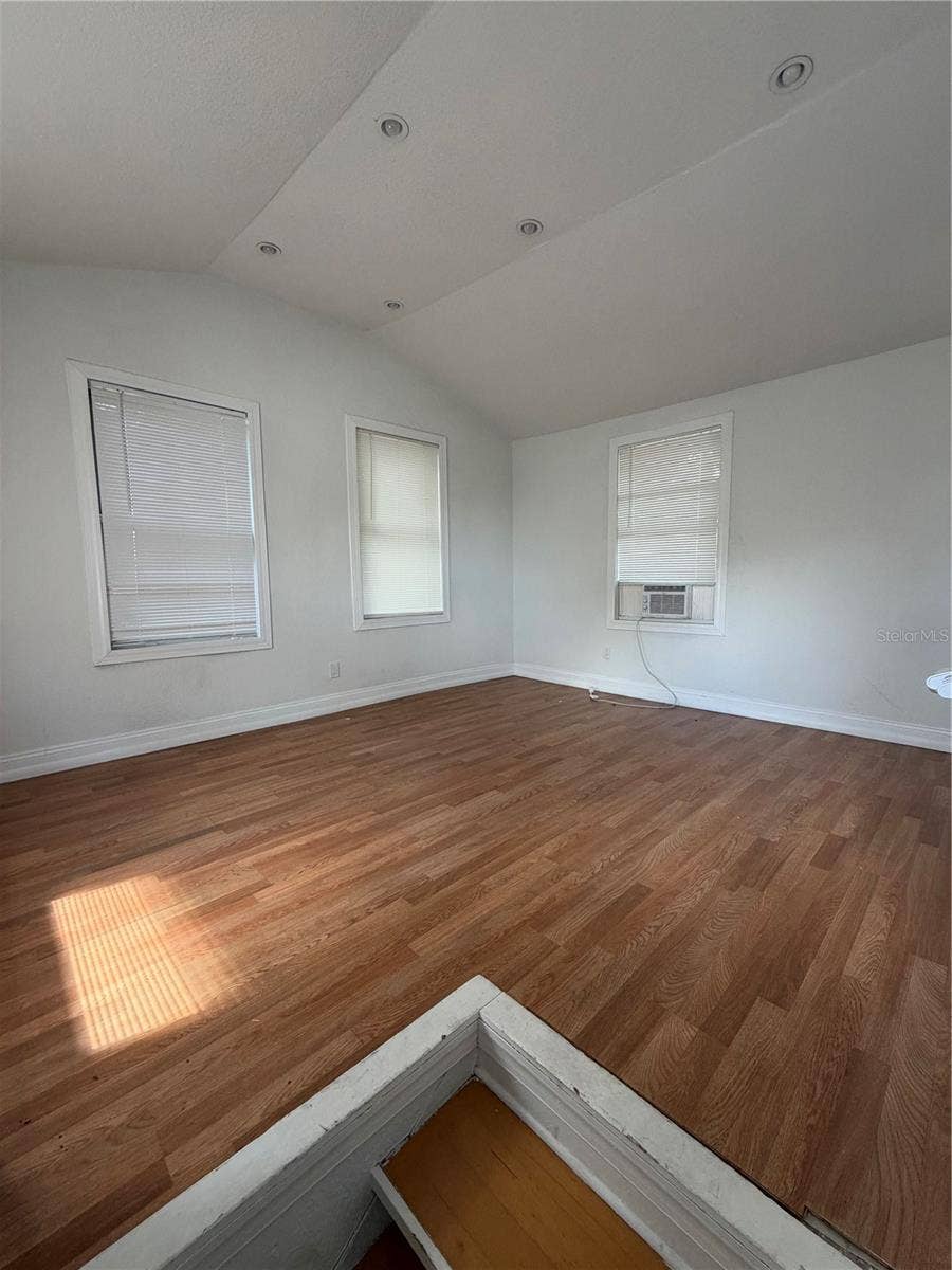 511 E HUGH STREET, Tampa, FL 33603 511 E HUGH STREET, Tampa, FL 33603