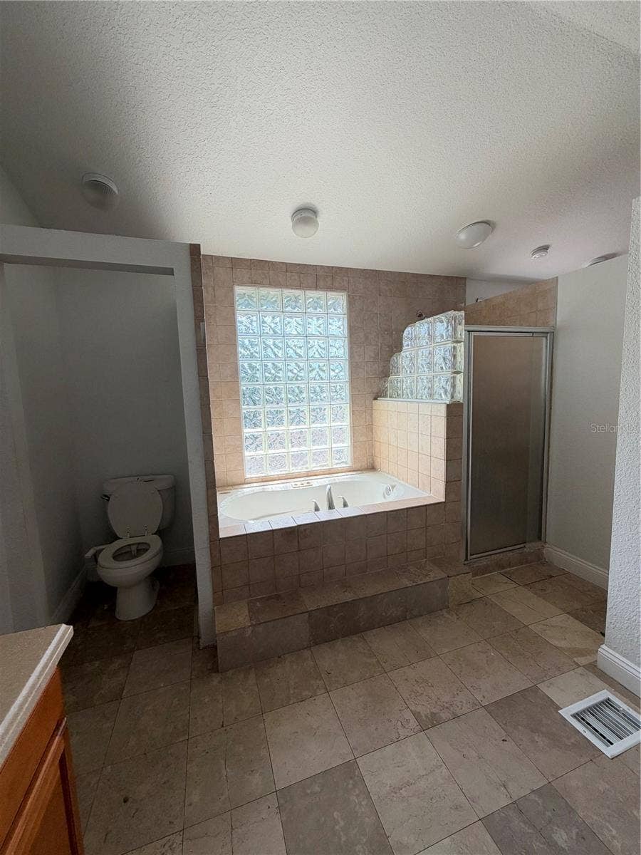 511 E HUGH STREET, Tampa, FL 33603 511 E HUGH STREET, Tampa, FL 33603