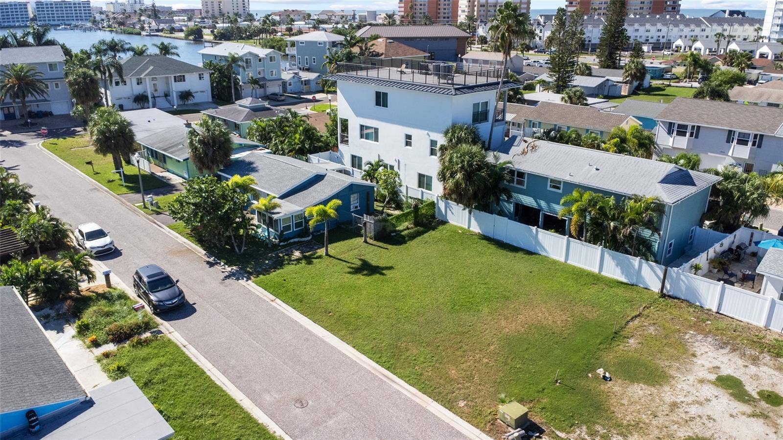 18018 4TH STREET E, Redington Shores, FL 33708 18018 4TH STREET E, Redington Shores, FL 33708