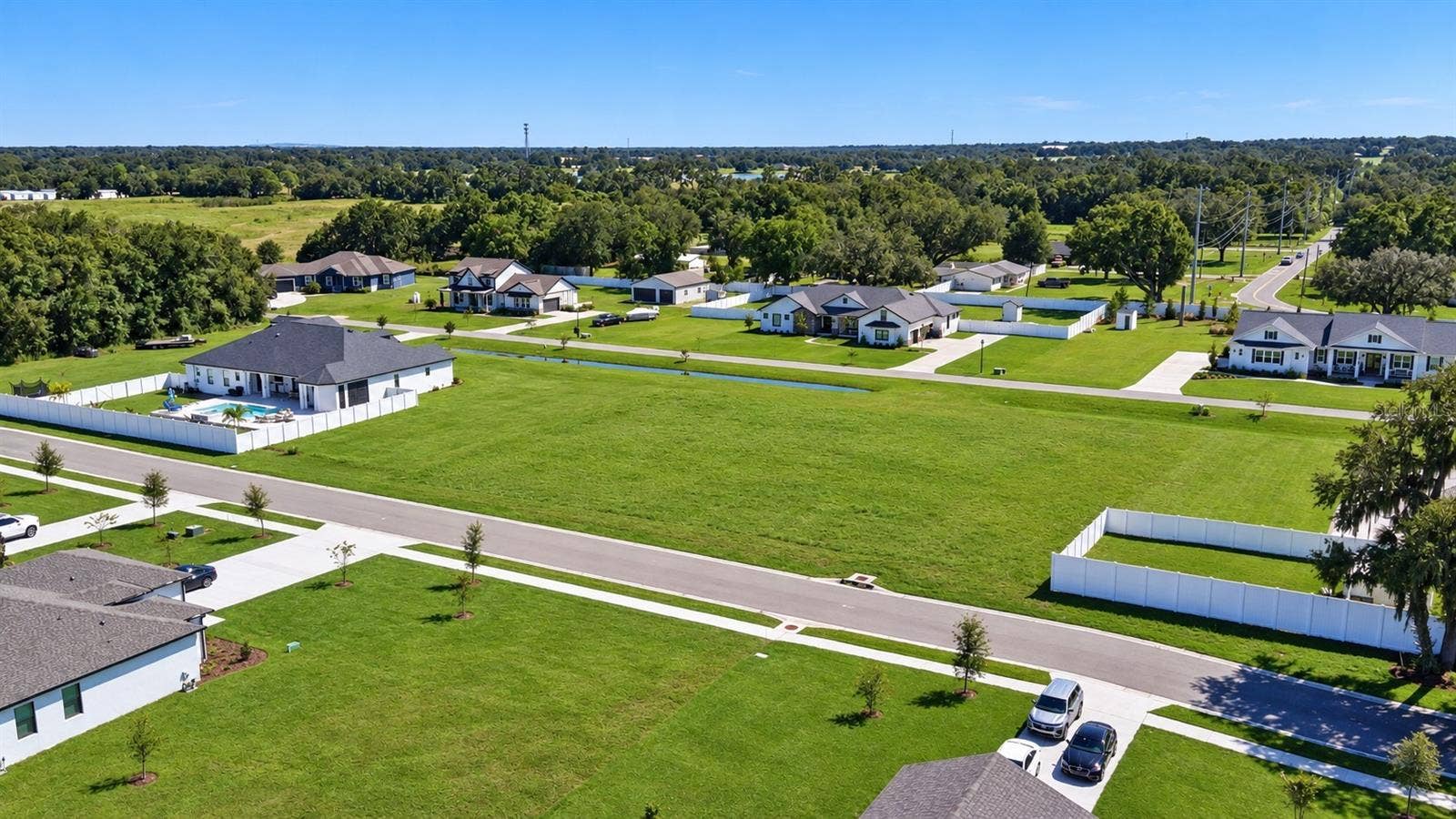 13530 GRAND BLOSSOM COURT, Dover, FL 33527