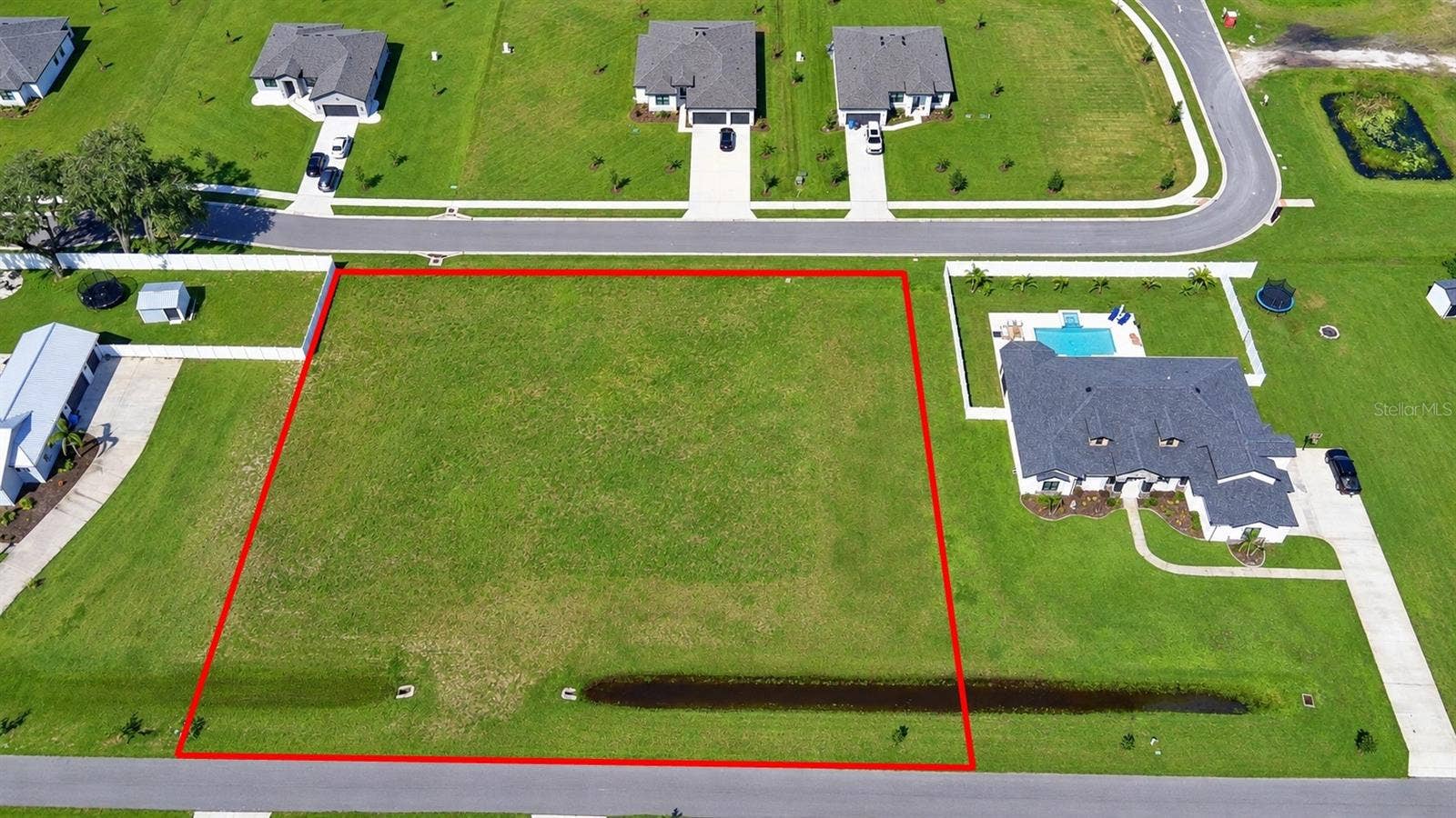 13530 GRAND BLOSSOM COURT, Dover, FL 33527