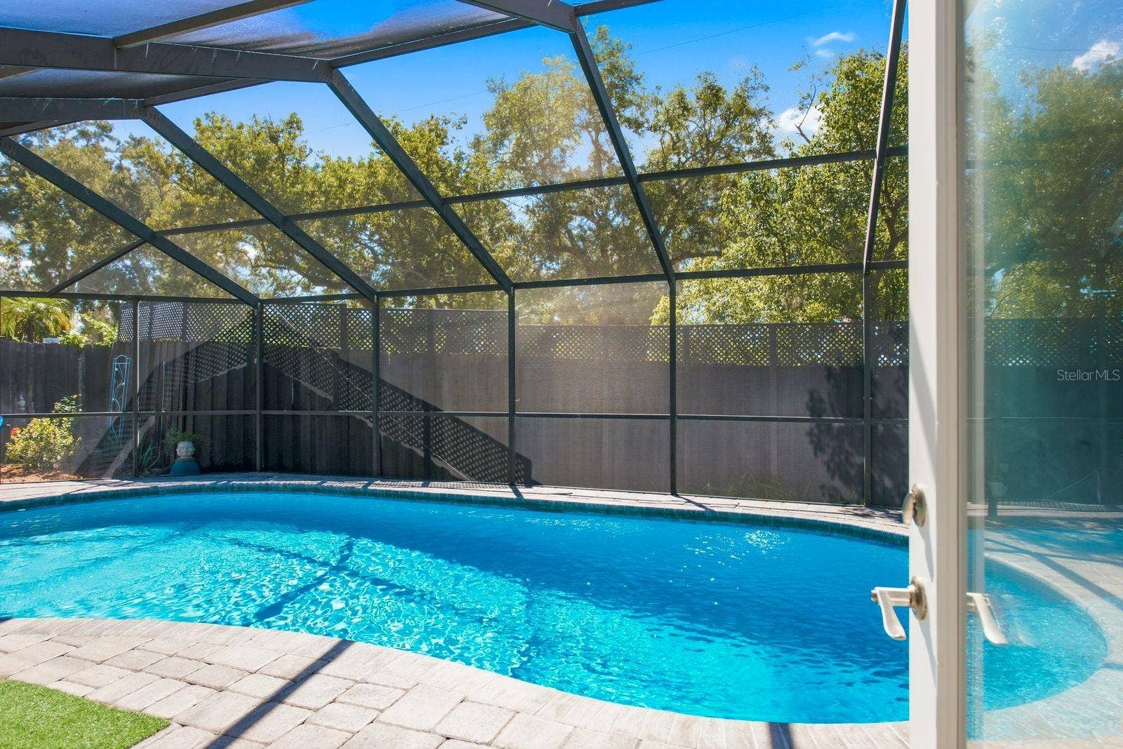 726 CRYSTAL DRIVE, Palm Harbor, FL 34683 726 CRYSTAL DRIVE, Palm Harbor, FL 34683
