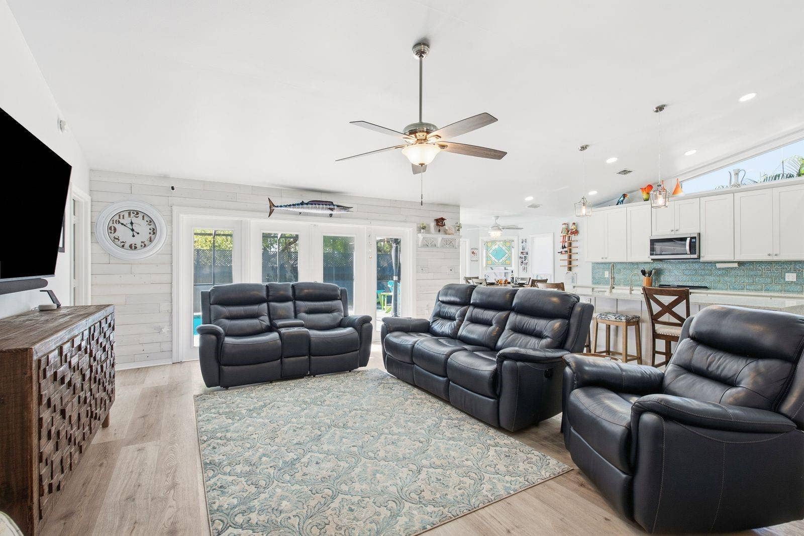 726 CRYSTAL DRIVE, Palm Harbor, FL 34683 726 CRYSTAL DRIVE, Palm Harbor, FL 34683