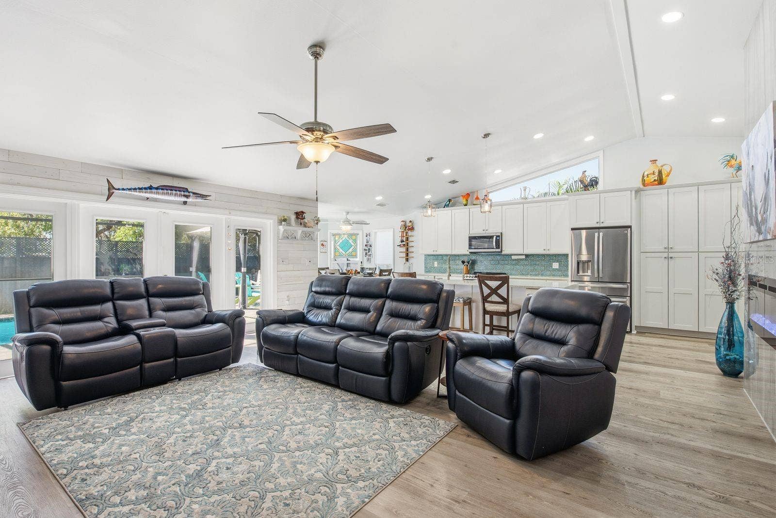726 CRYSTAL DRIVE, Palm Harbor, FL 34683 726 CRYSTAL DRIVE, Palm Harbor, FL 34683