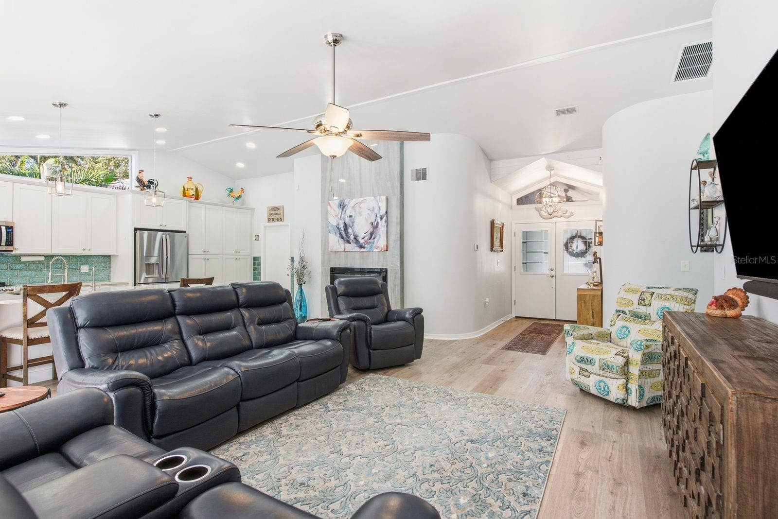 726 CRYSTAL DRIVE, Palm Harbor, FL 34683 726 CRYSTAL DRIVE, Palm Harbor, FL 34683