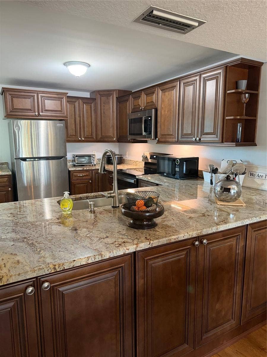 11945 143RD STREET, #7319, Largo, FL 33774 11945 143RD STREET, #7319, Largo, FL 33774