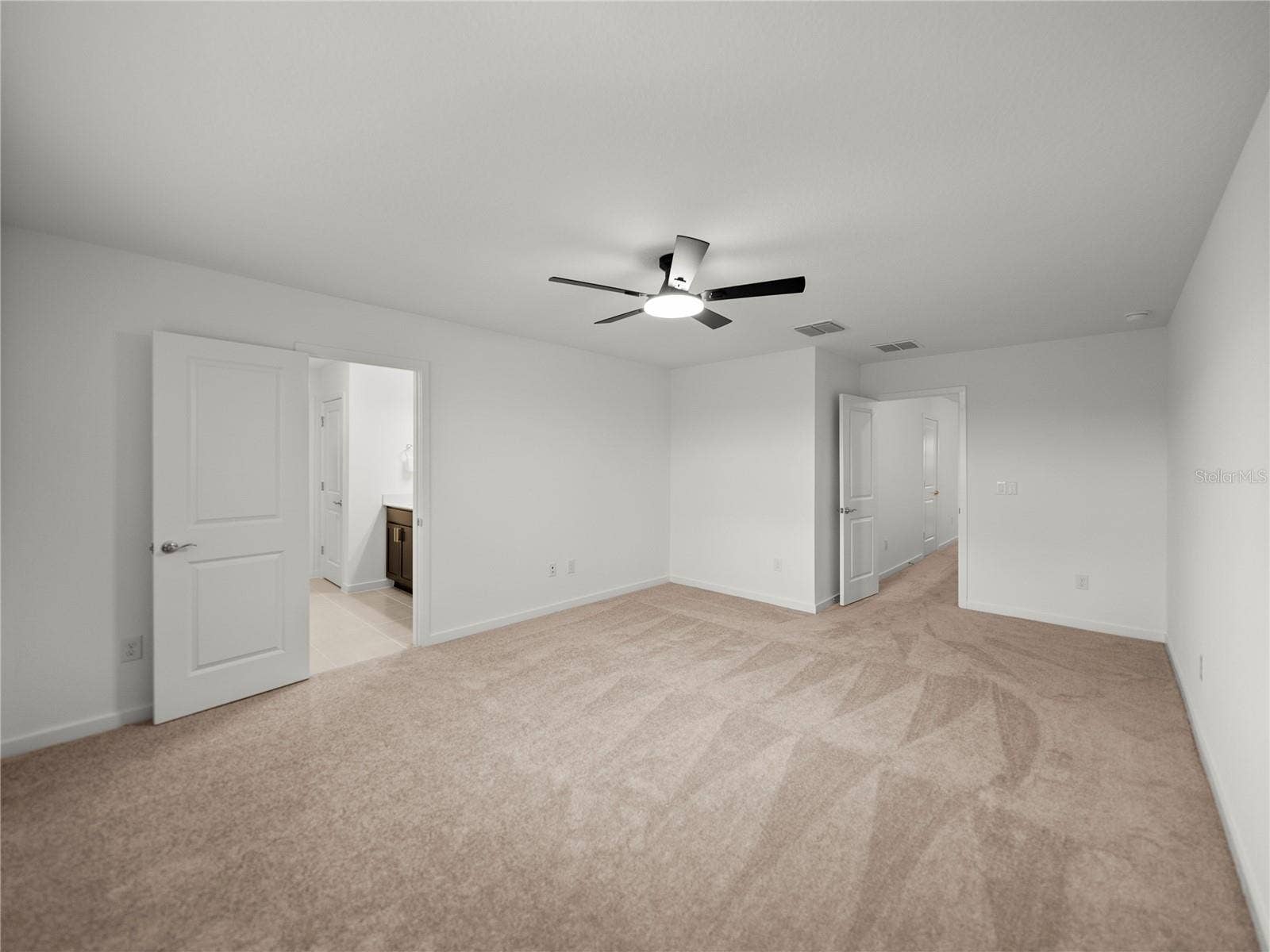 1076 KISTNA DRIVE, Zephyrhills, FL 33540 Alternate View of Primary Suite