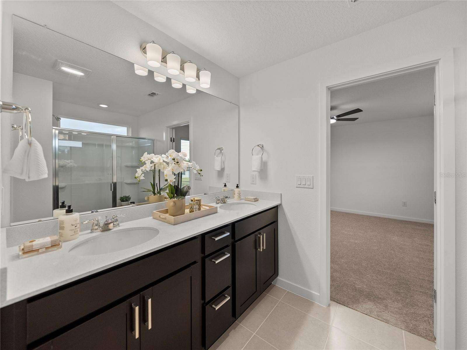 1076 KISTNA DRIVE, Zephyrhills, FL 33540 Primary Bath Alternate View