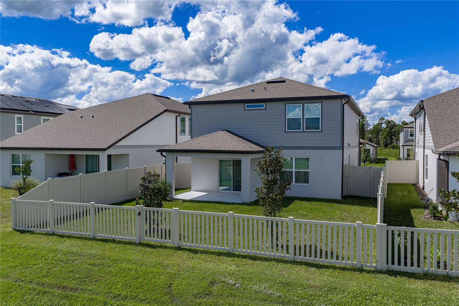 1076 KISTNA DRIVE, Zephyrhills, FL 33540 Rear View of Home