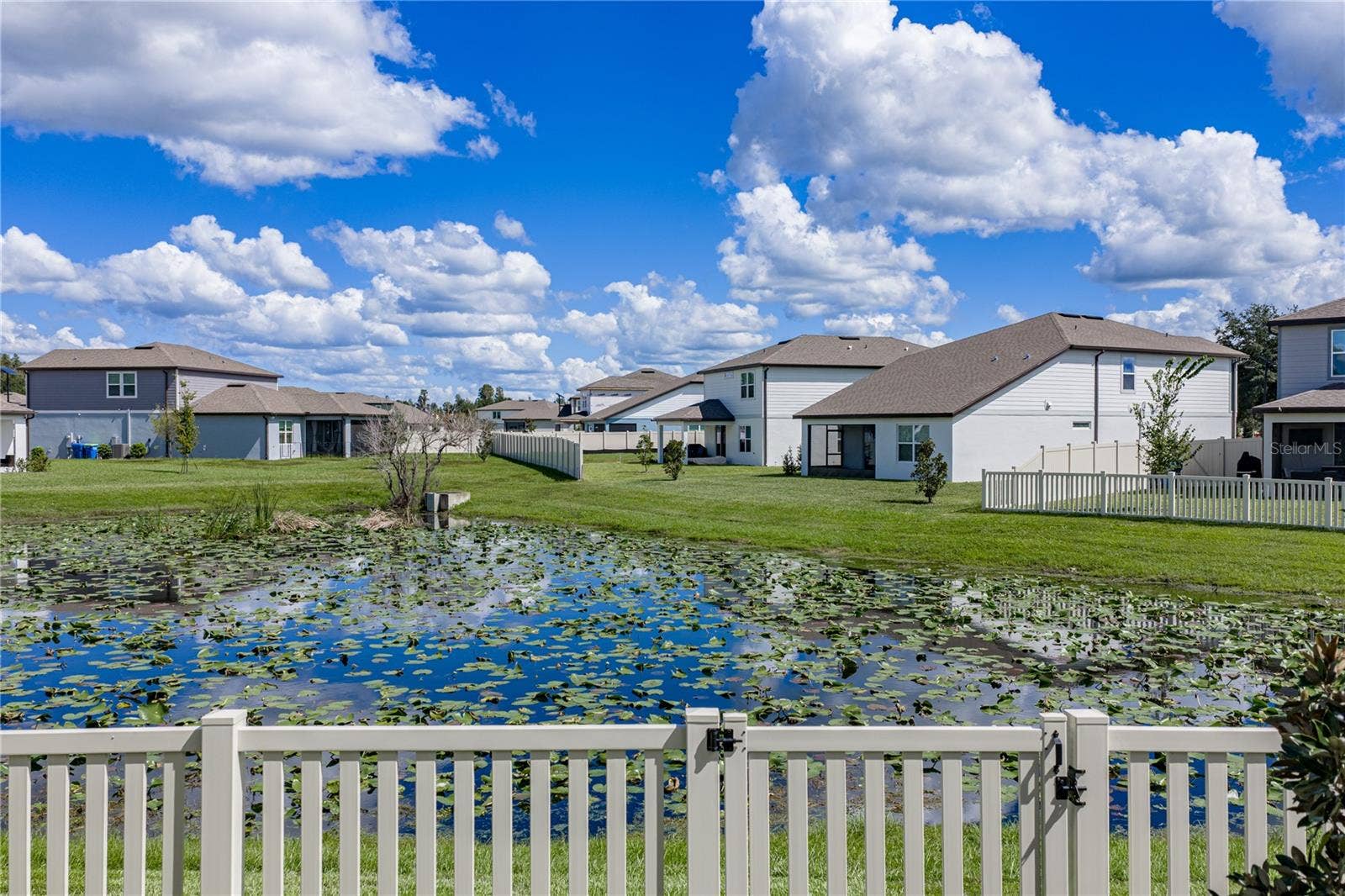 1076 KISTNA DRIVE, Zephyrhills, FL 33540 Fully Fenced Conservation Pond Lot