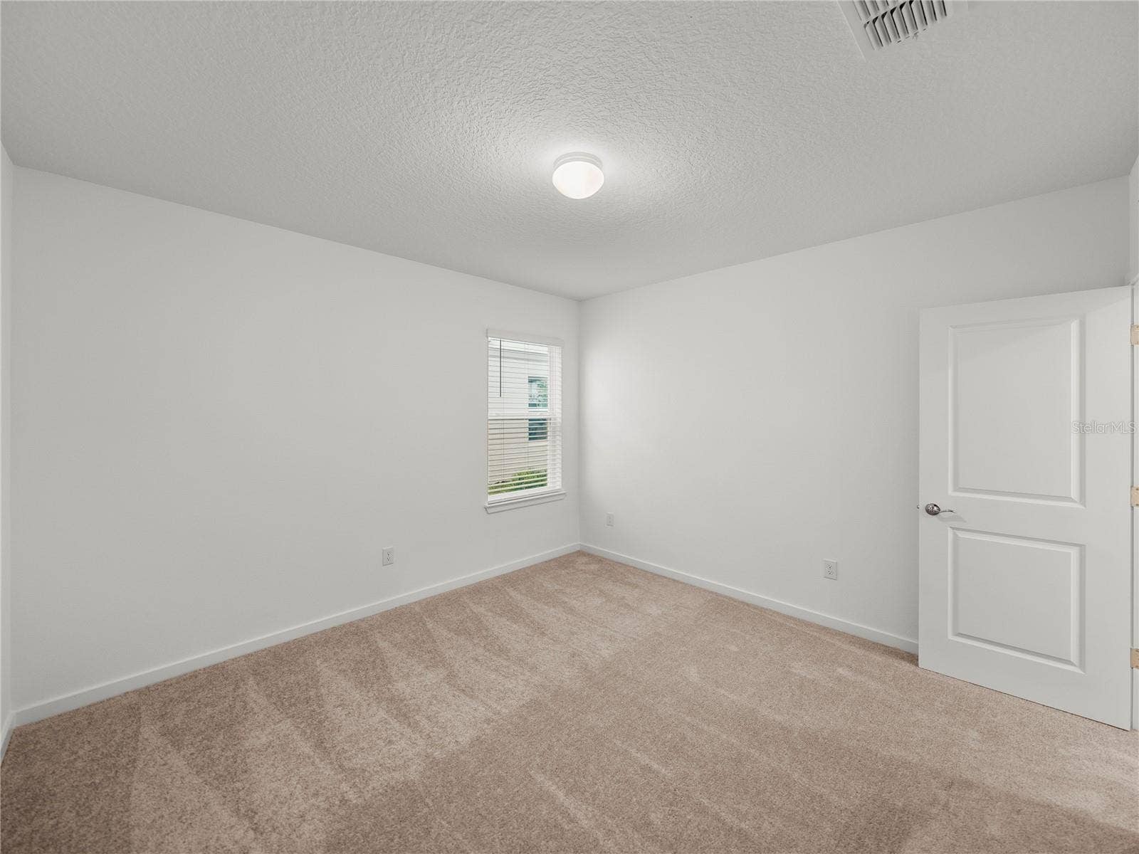 1076 KISTNA DRIVE, Zephyrhills, FL 33540 Alternate View Downstairs Full Bedroom