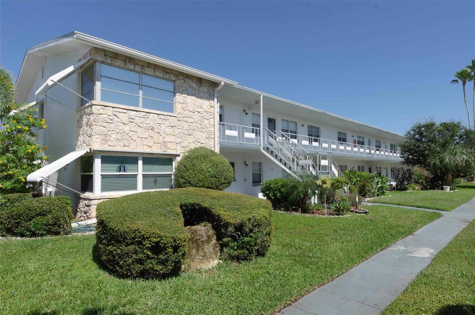 5915 18TH STREET N, #16, St Petersburg, FL 33714