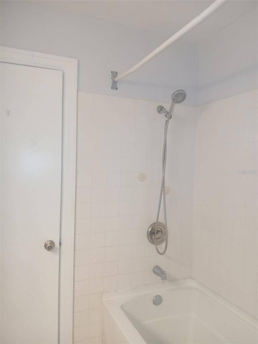 4262 3RD AVENUE N, St Petersburg, FL 33713