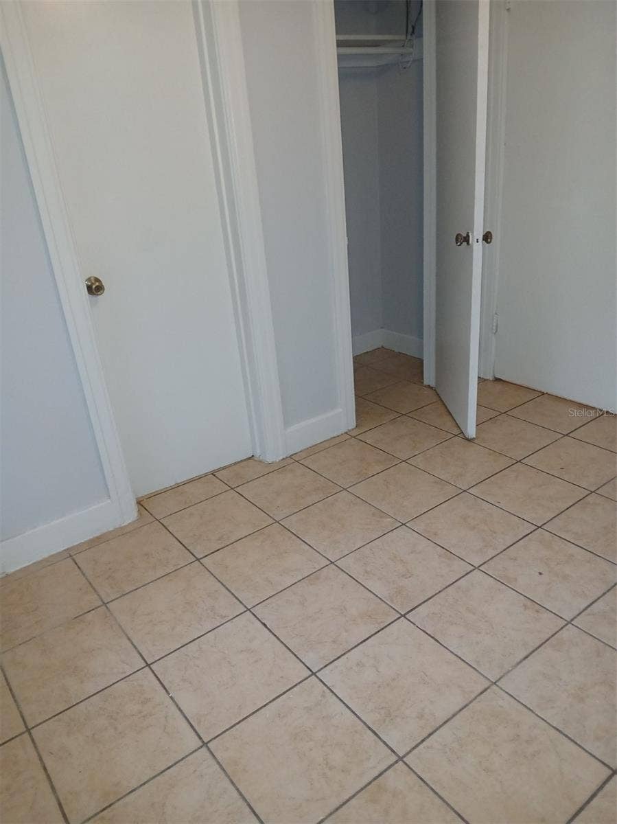 4262 3RD AVENUE N, St Petersburg, FL 33713