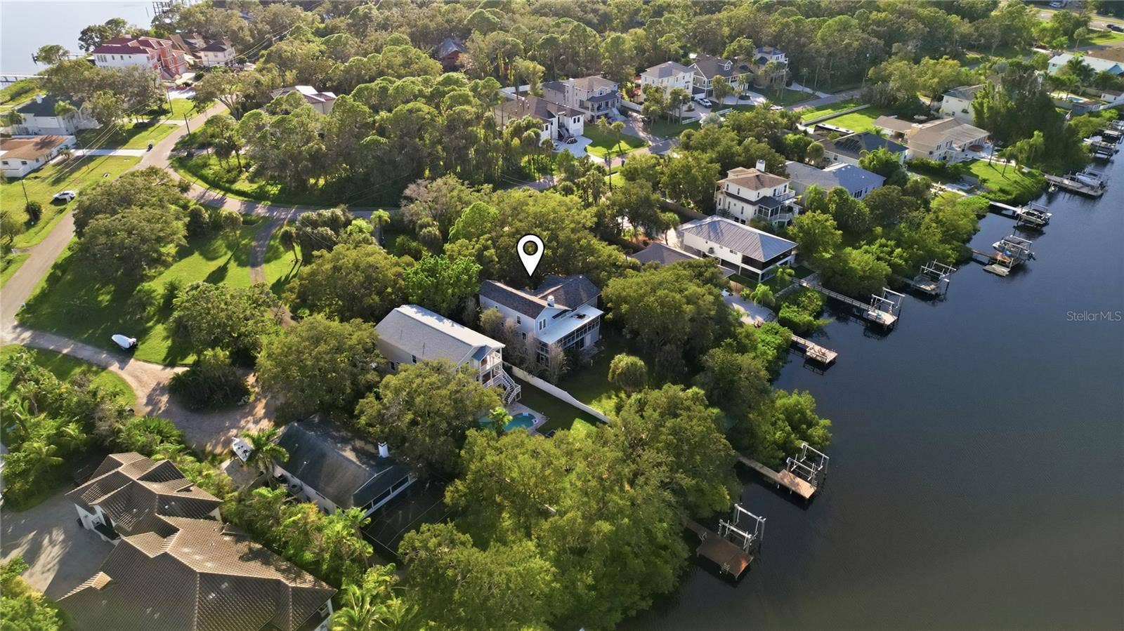 3090 PHOENIX AVENUE, Oldsmar, FL 34677 3090 PHOENIX AVENUE, Oldsmar, FL 34677