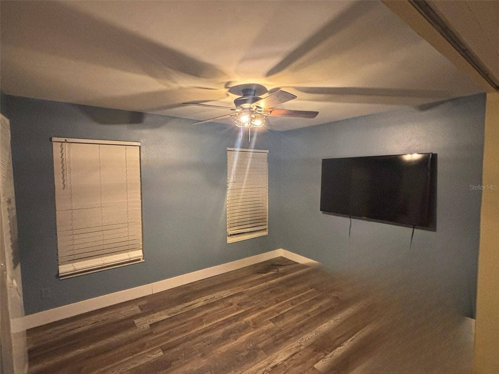 3090 PHOENIX AVENUE, Oldsmar, FL 34677 3090 PHOENIX AVENUE, Oldsmar, FL 34677