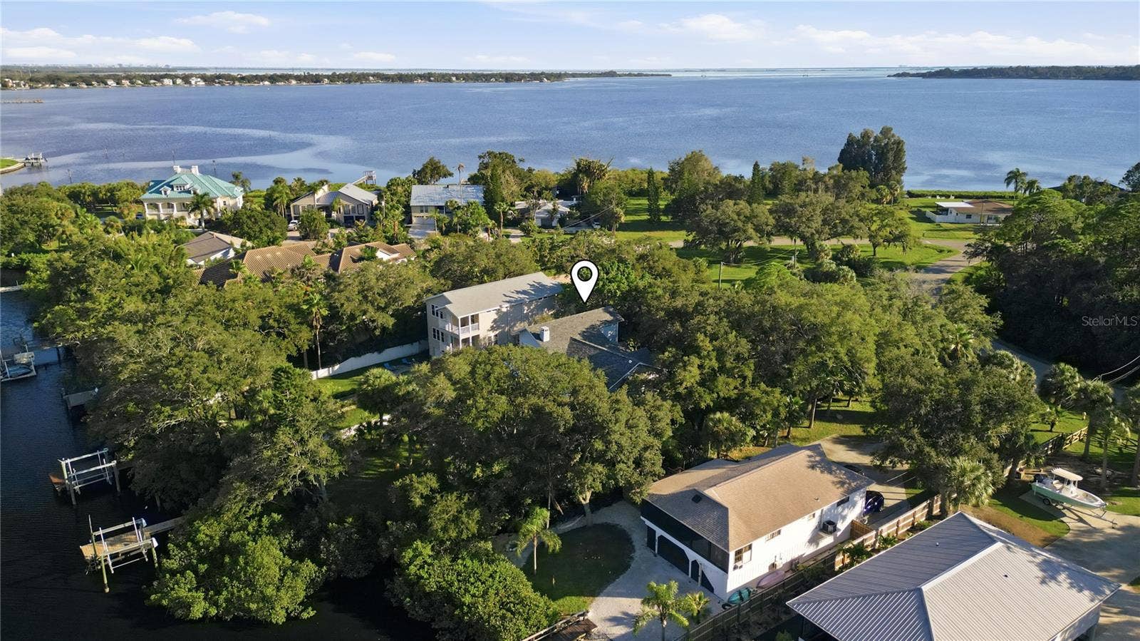 3090 PHOENIX AVENUE, Oldsmar, FL 34677 3090 PHOENIX AVENUE, Oldsmar, FL 34677