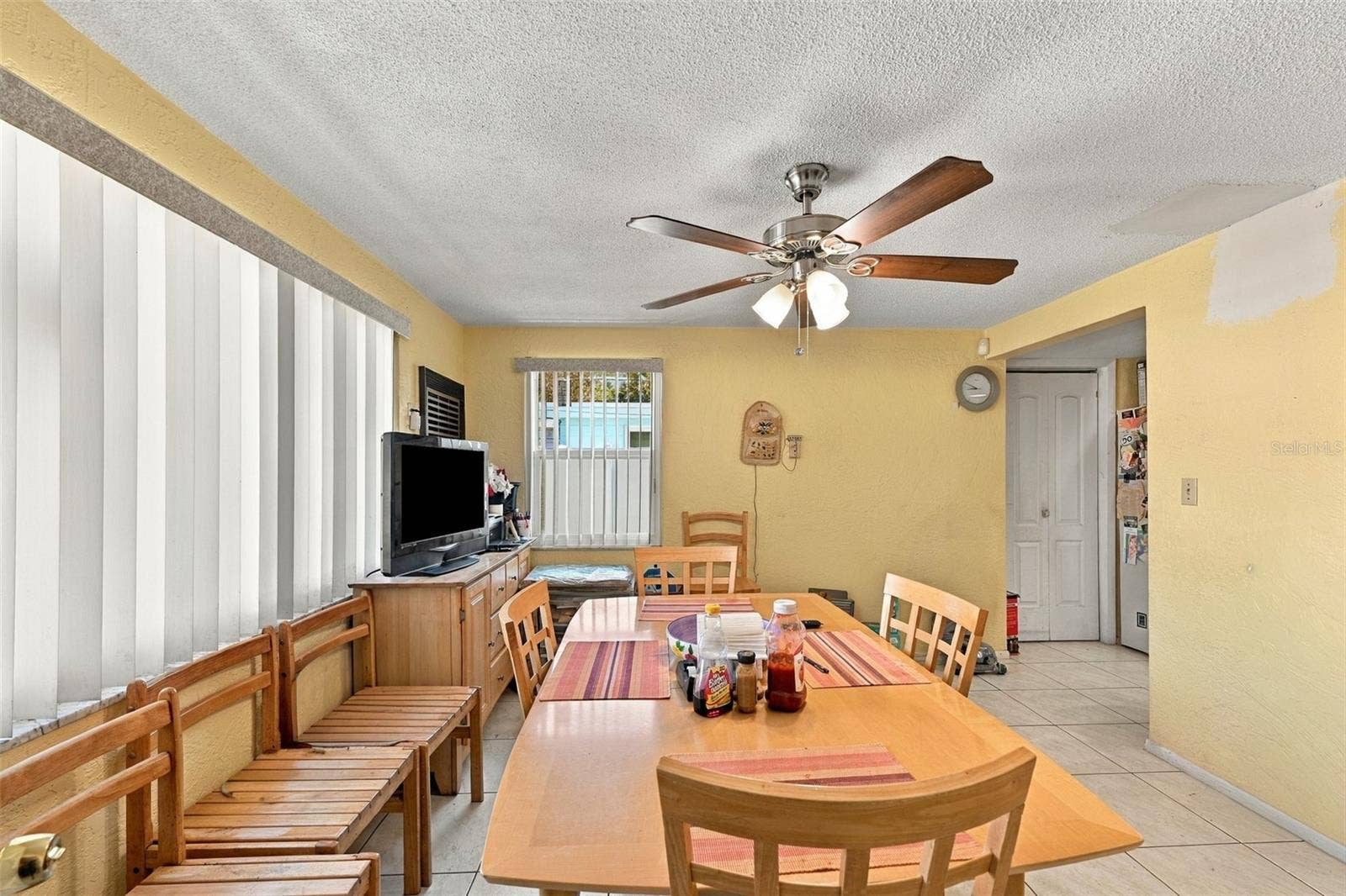 431 74TH AVENUE N, St Petersburg, FL 33702 dining room