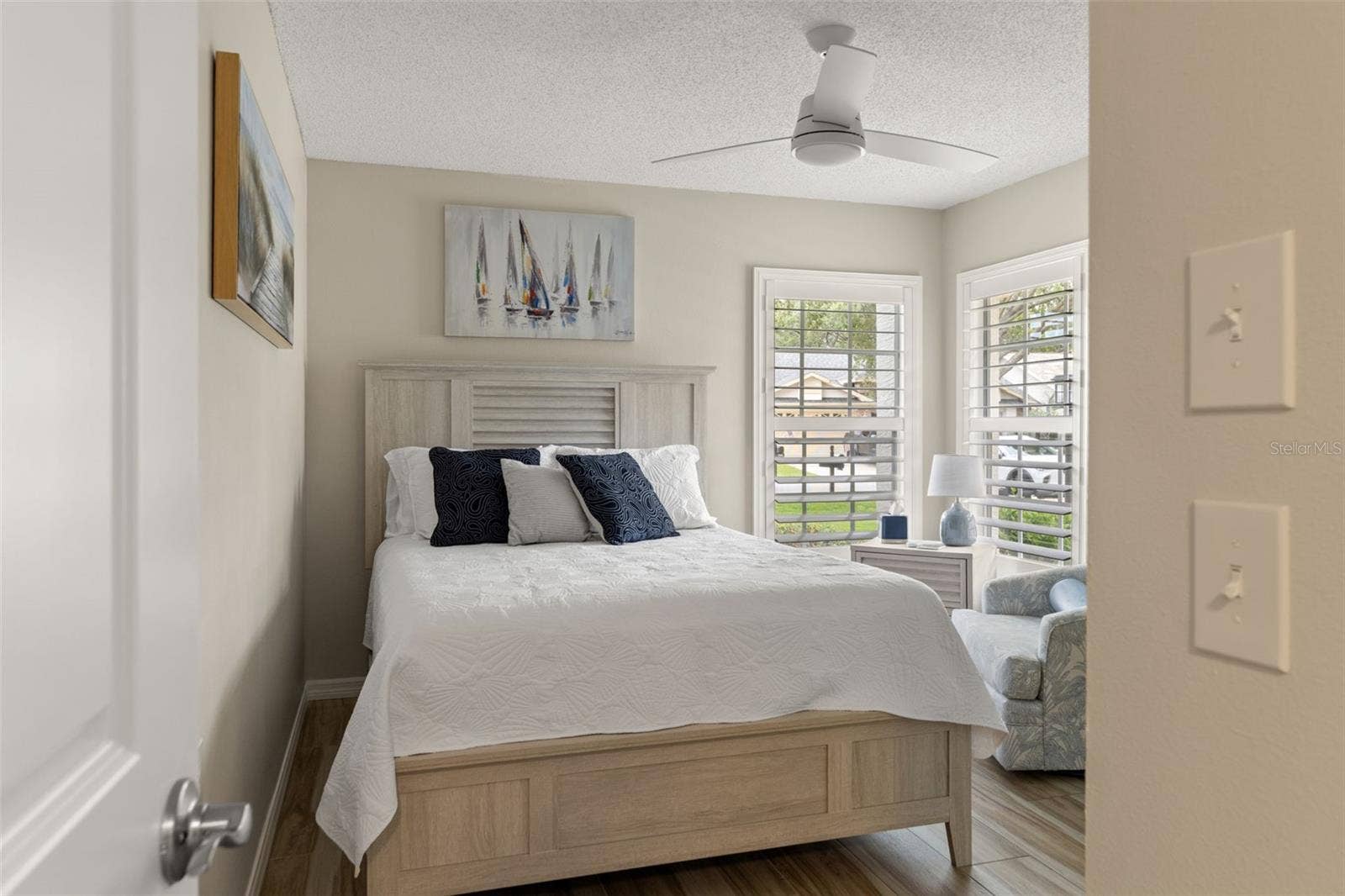 2nd bedroom