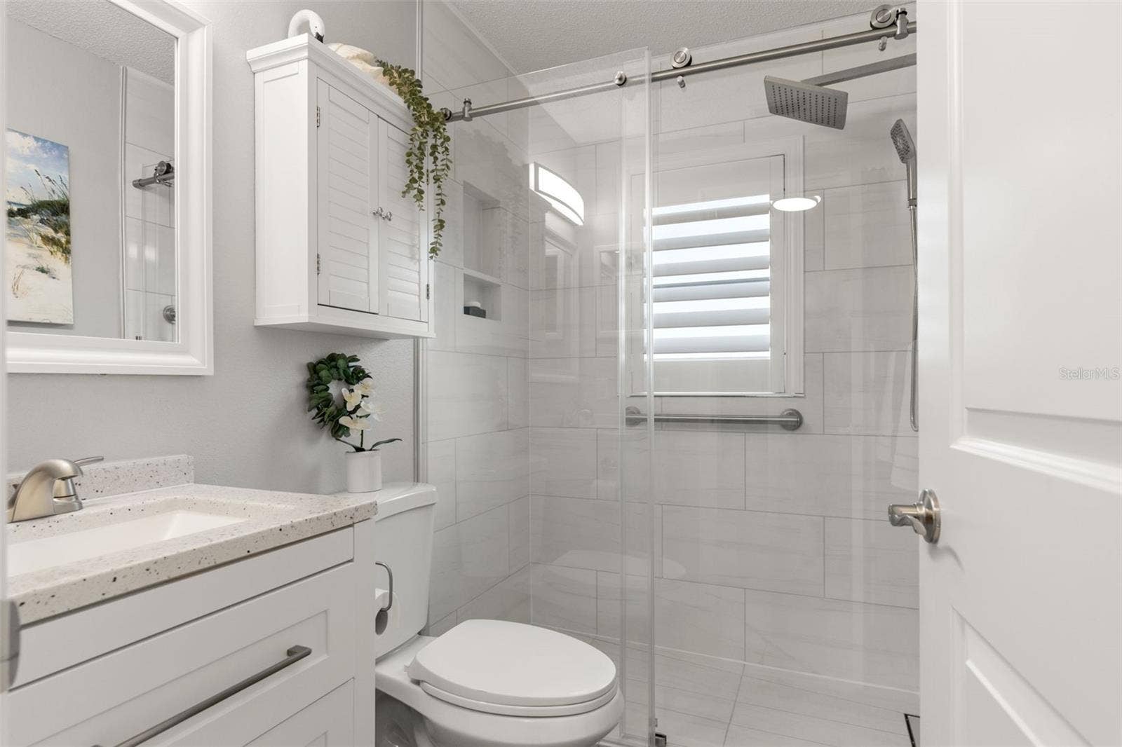 2nd bathroom