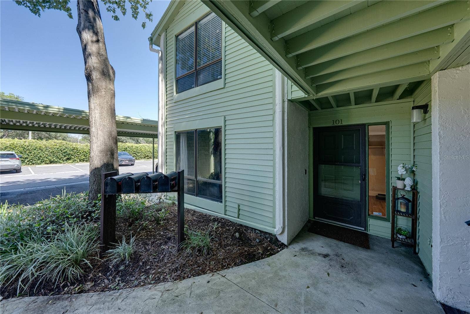 Private Front Entry to Unit
