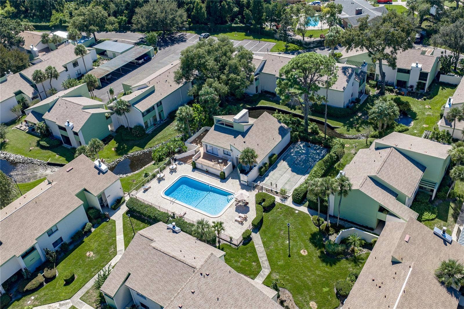 Community Center & Pool