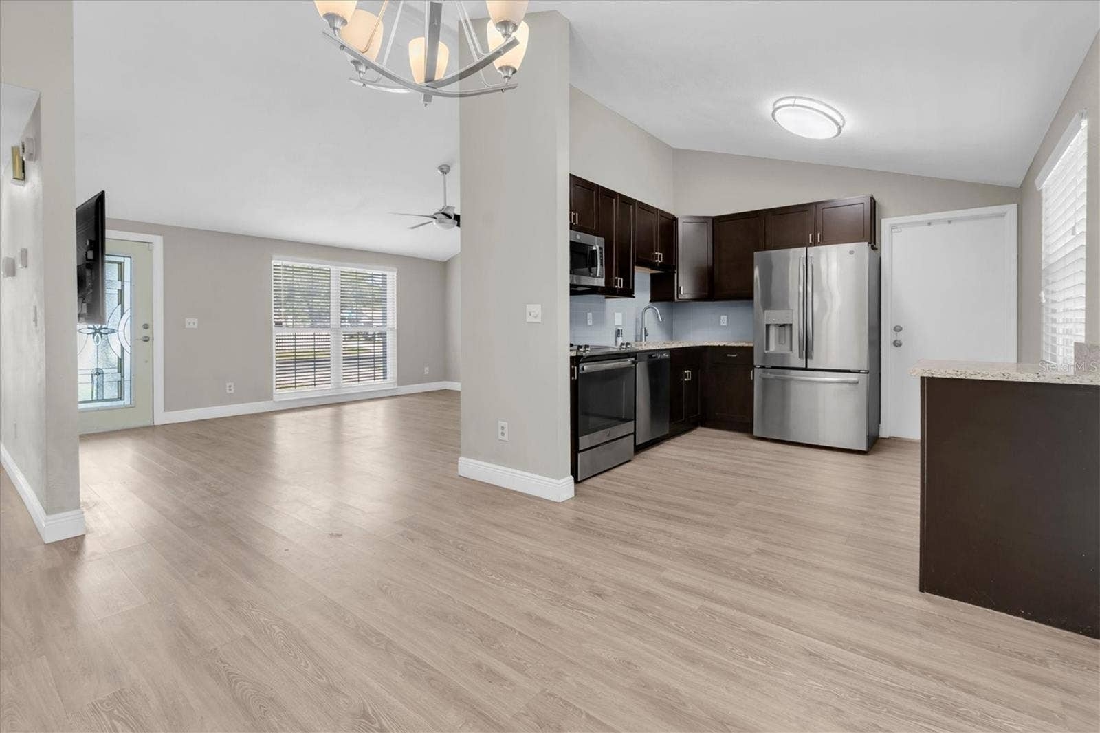 9402 ATTENBURY DRIVE, Tampa, FL 33615
