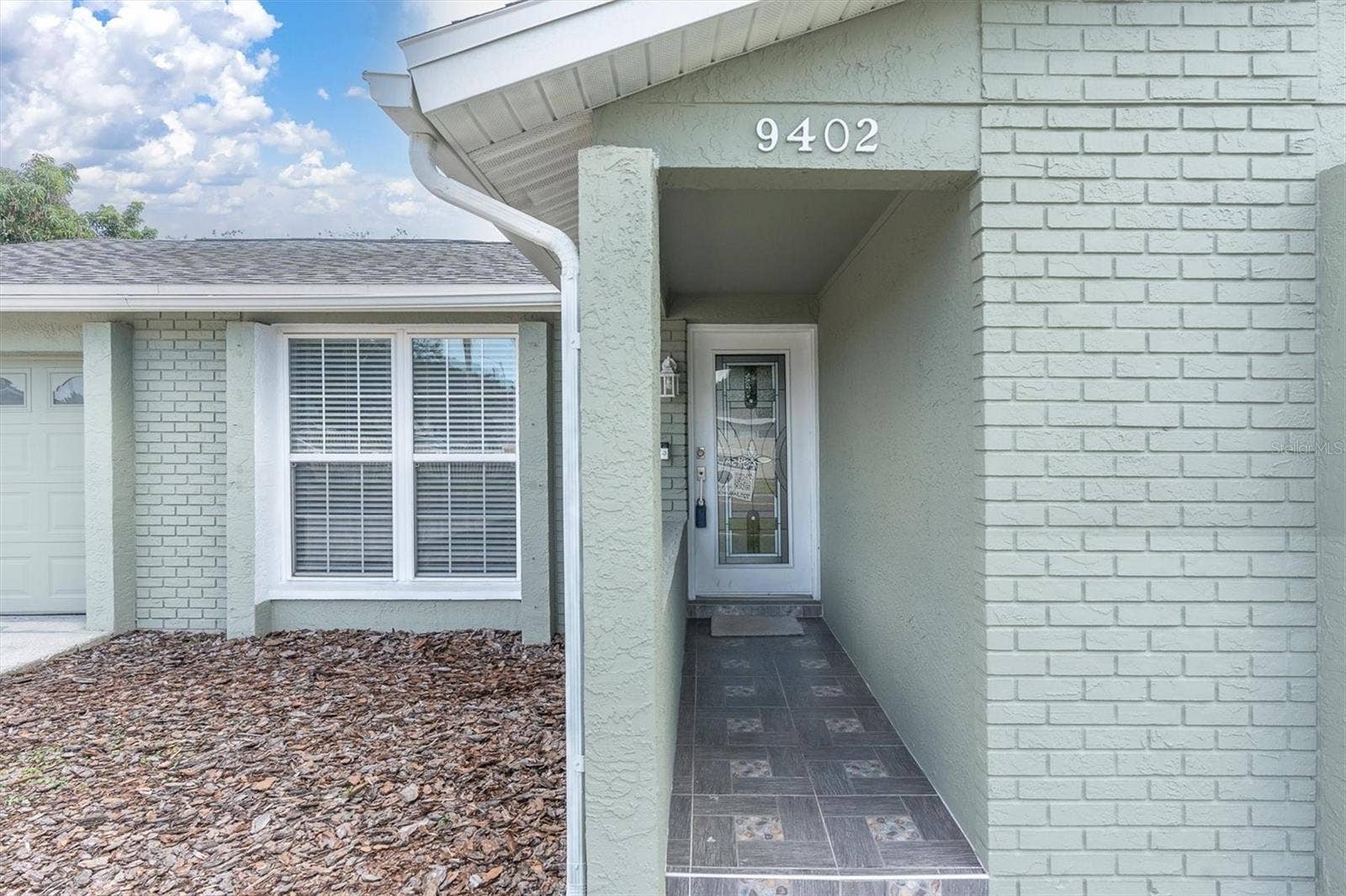 9402 ATTENBURY DRIVE, Tampa, FL 33615