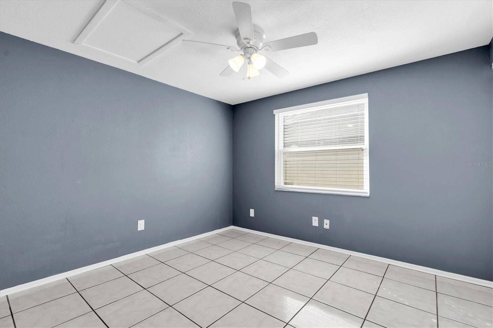 9402 ATTENBURY DRIVE, Tampa, FL 33615