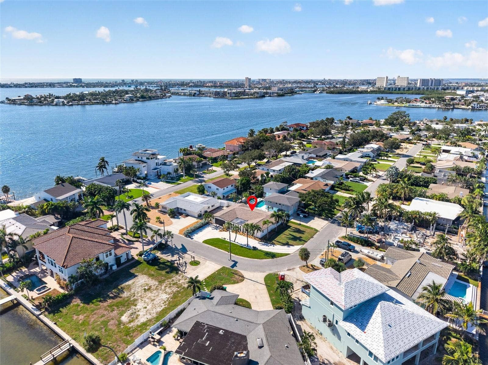 2015 DOLPHIN BOULEVARD S, St Petersburg, FL 33707 2015 DOLPHIN BOULEVARD S, St Petersburg, FL 33707
