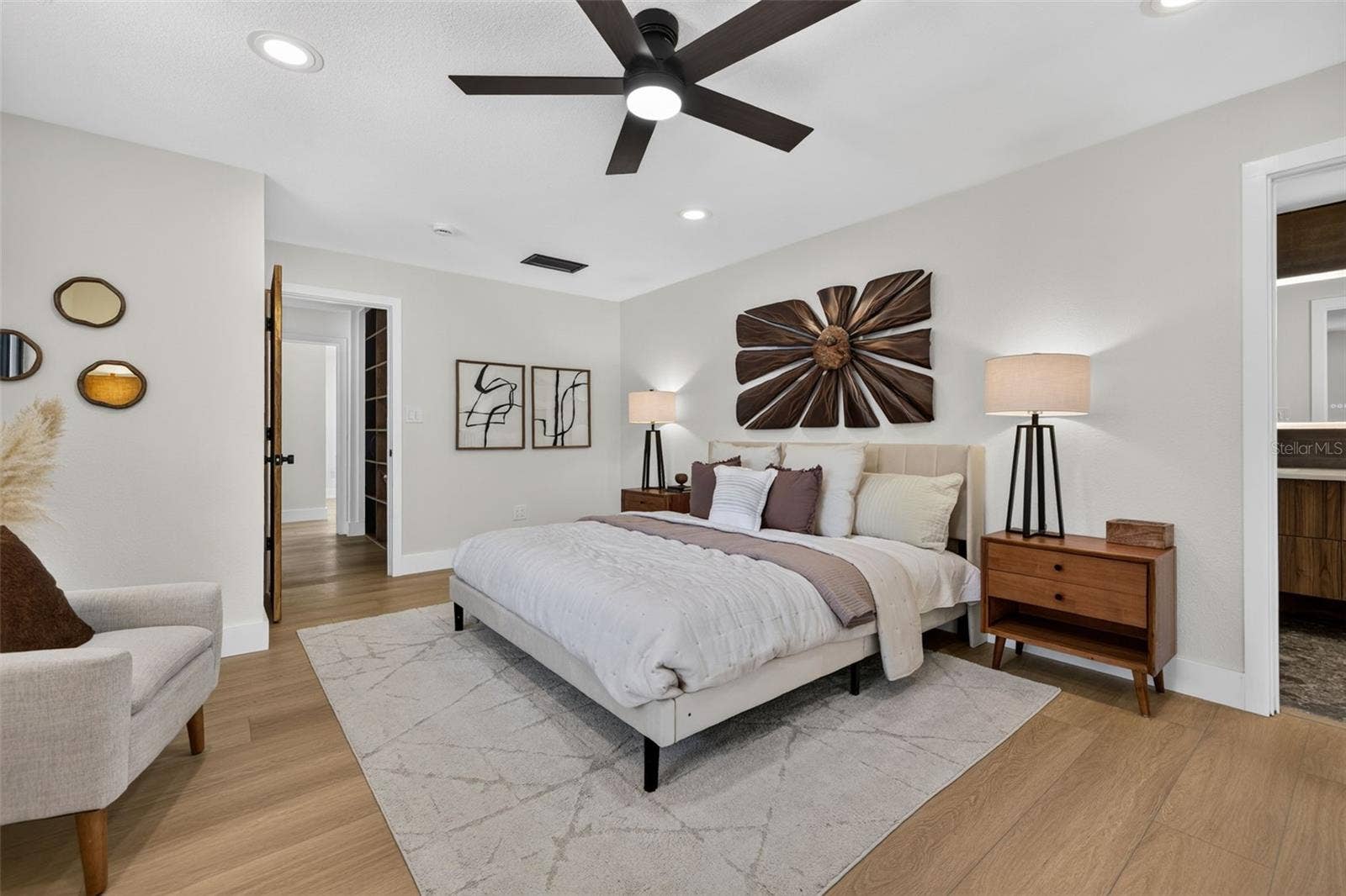 2015 DOLPHIN BOULEVARD S, St Petersburg, FL 33707 2015 DOLPHIN BOULEVARD S, St Petersburg, FL 33707