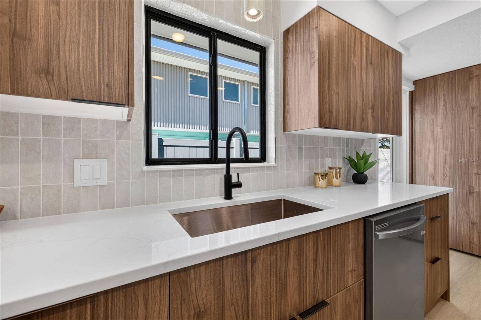 2015 DOLPHIN BOULEVARD S, St Petersburg, FL 33707 2015 DOLPHIN BOULEVARD S, St Petersburg, FL 33707