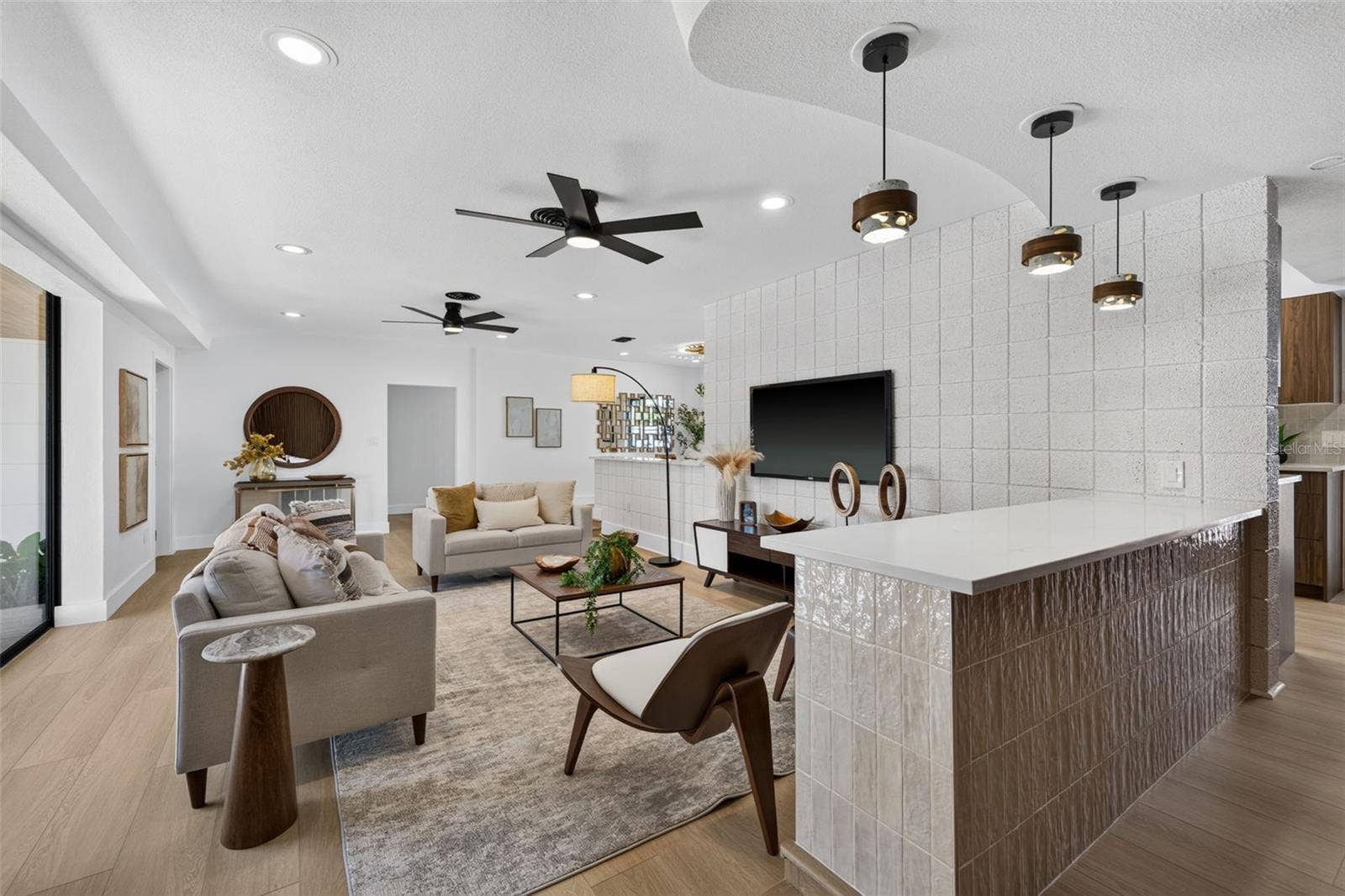 2015 DOLPHIN BOULEVARD S, St Petersburg, FL 33707 2015 DOLPHIN BOULEVARD S, St Petersburg, FL 33707