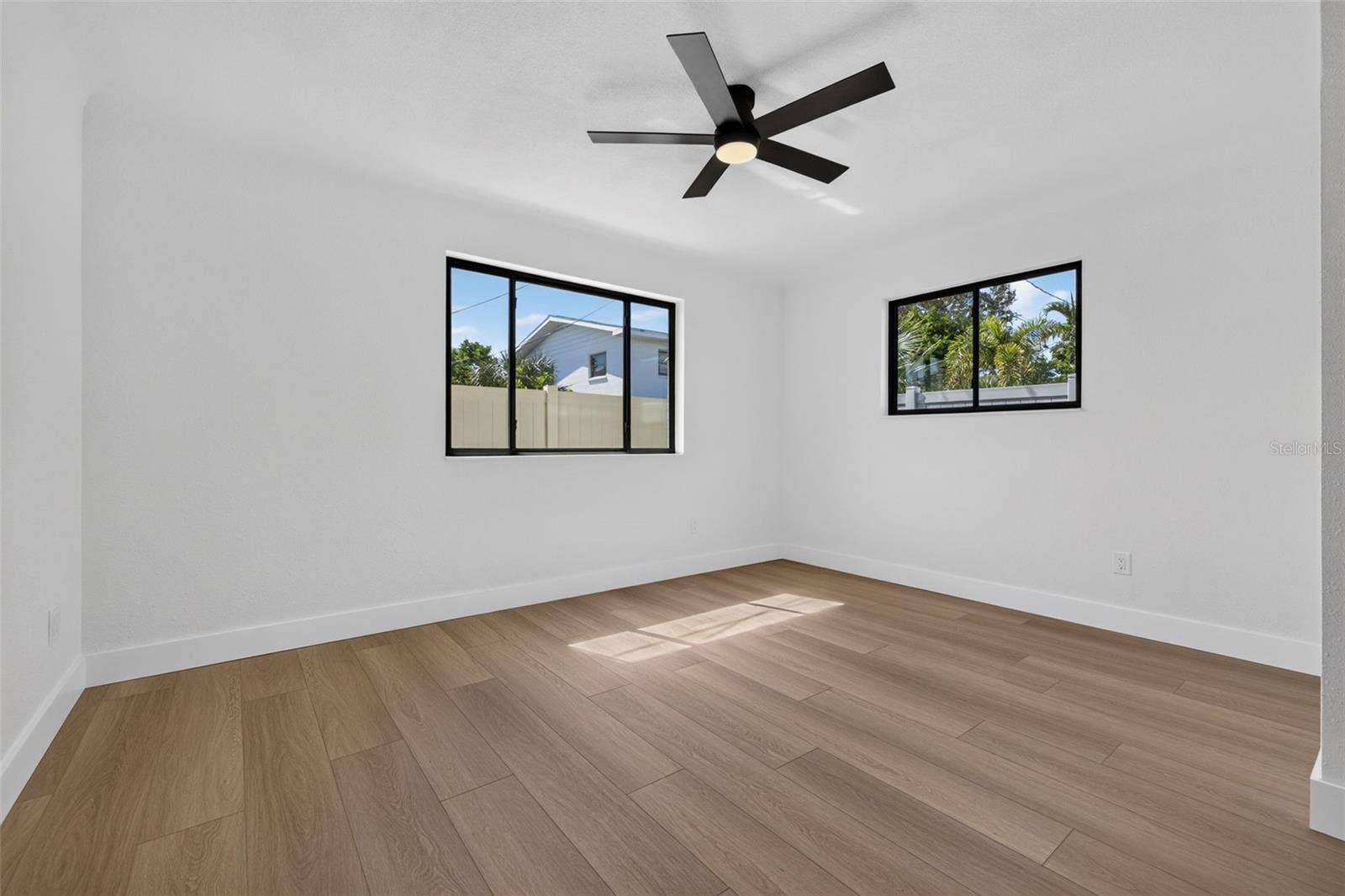 2015 DOLPHIN BOULEVARD S, St Petersburg, FL 33707 2015 DOLPHIN BOULEVARD S, St Petersburg, FL 33707