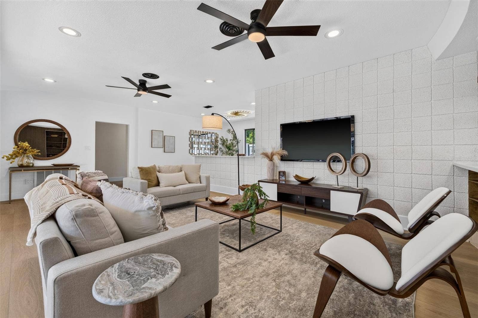 2015 DOLPHIN BOULEVARD S, St Petersburg, FL 33707 2015 DOLPHIN BOULEVARD S, St Petersburg, FL 33707