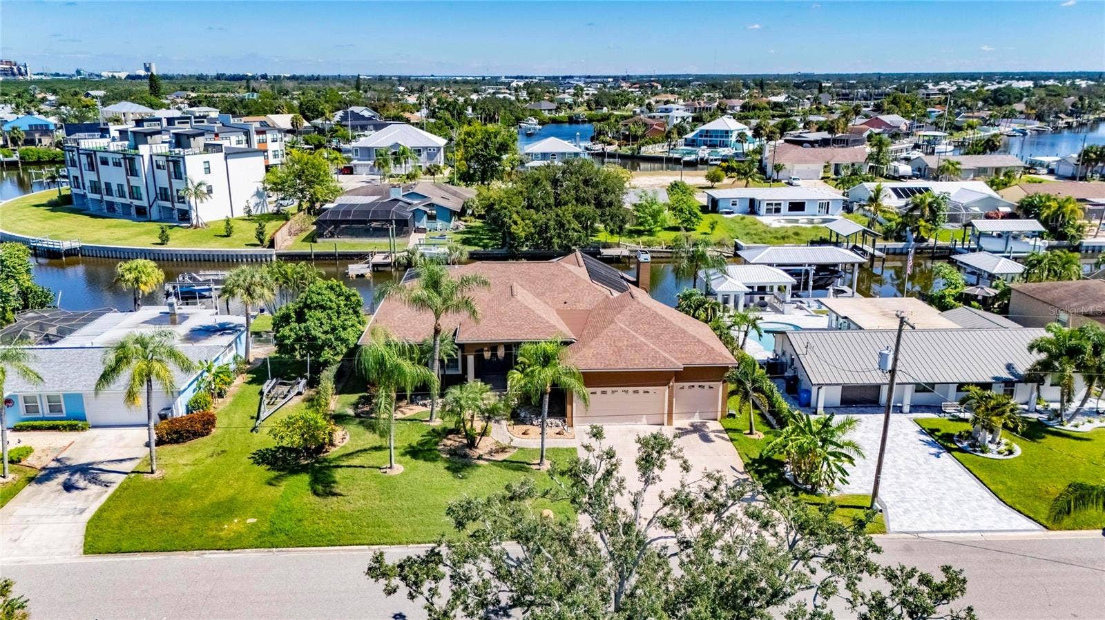 761 KINGSTON COURT, Apollo Beach, FL 33572