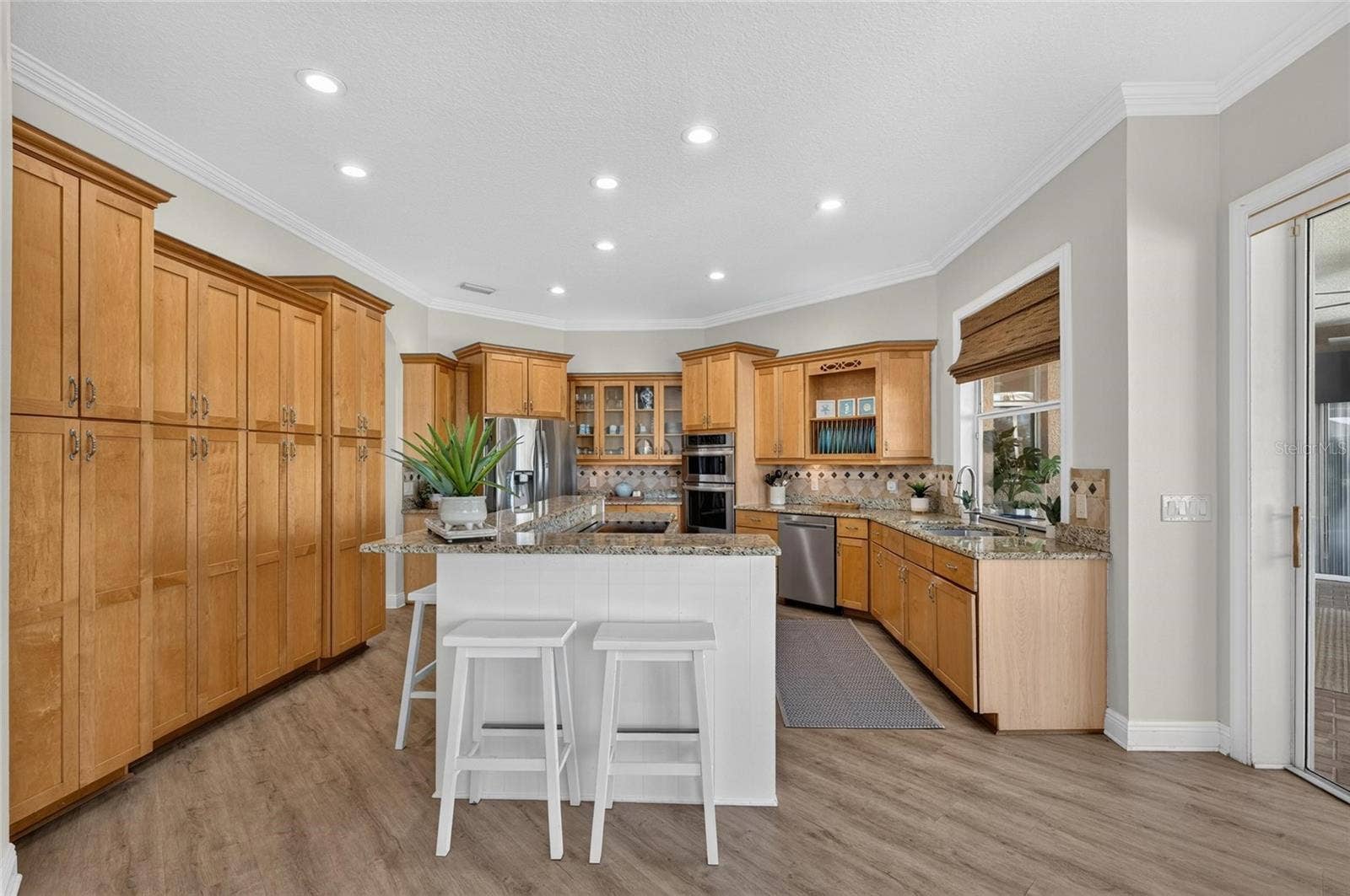 761 KINGSTON COURT, Apollo Beach, FL 33572