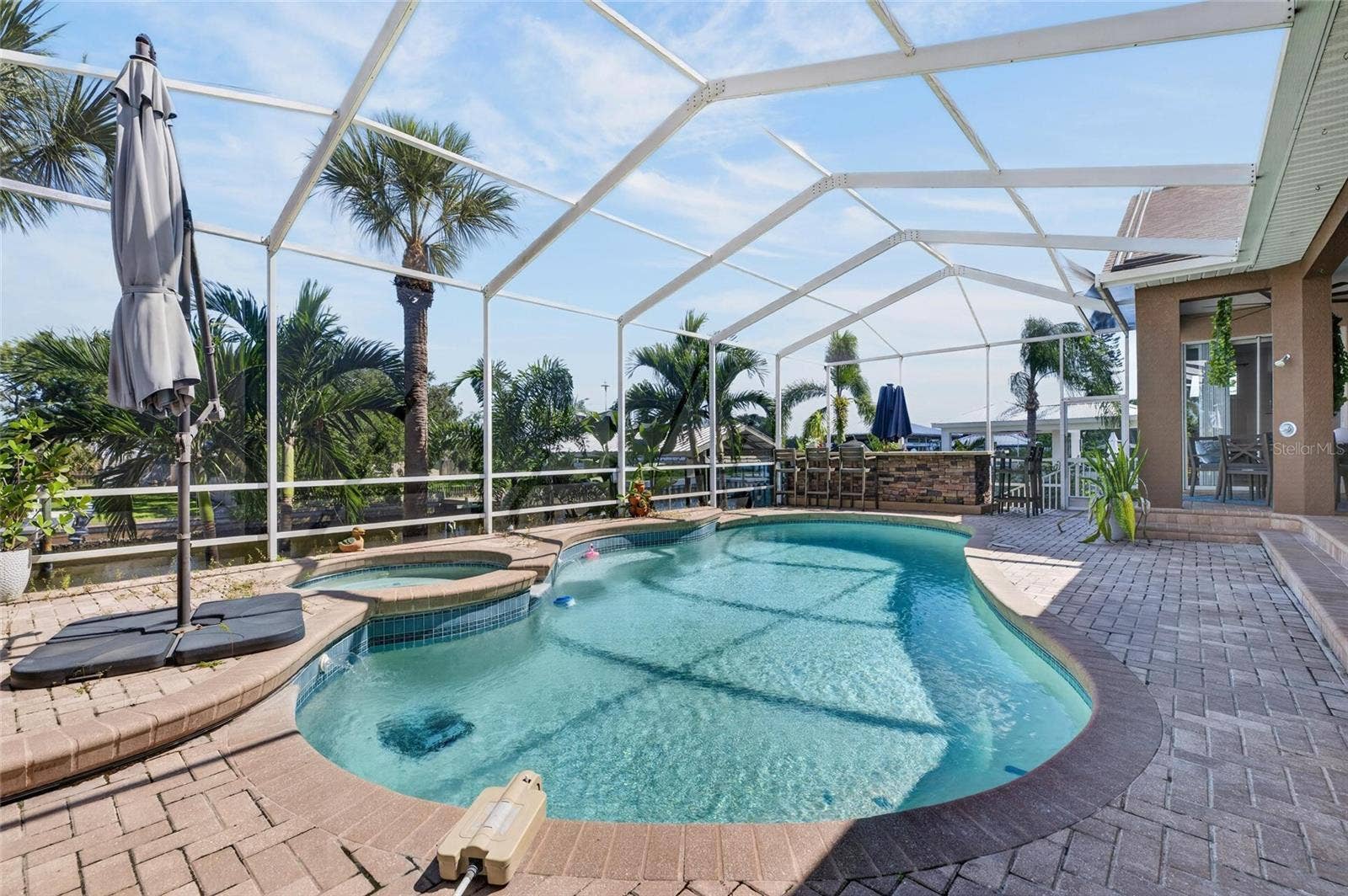 761 KINGSTON COURT, Apollo Beach, FL 33572