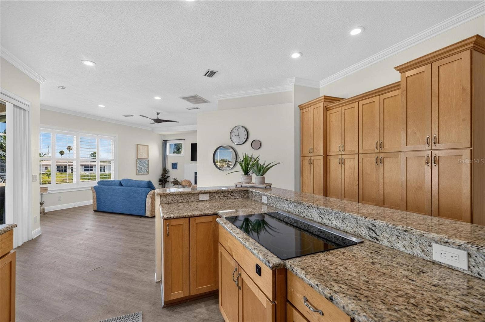 761 KINGSTON COURT, Apollo Beach, FL 33572