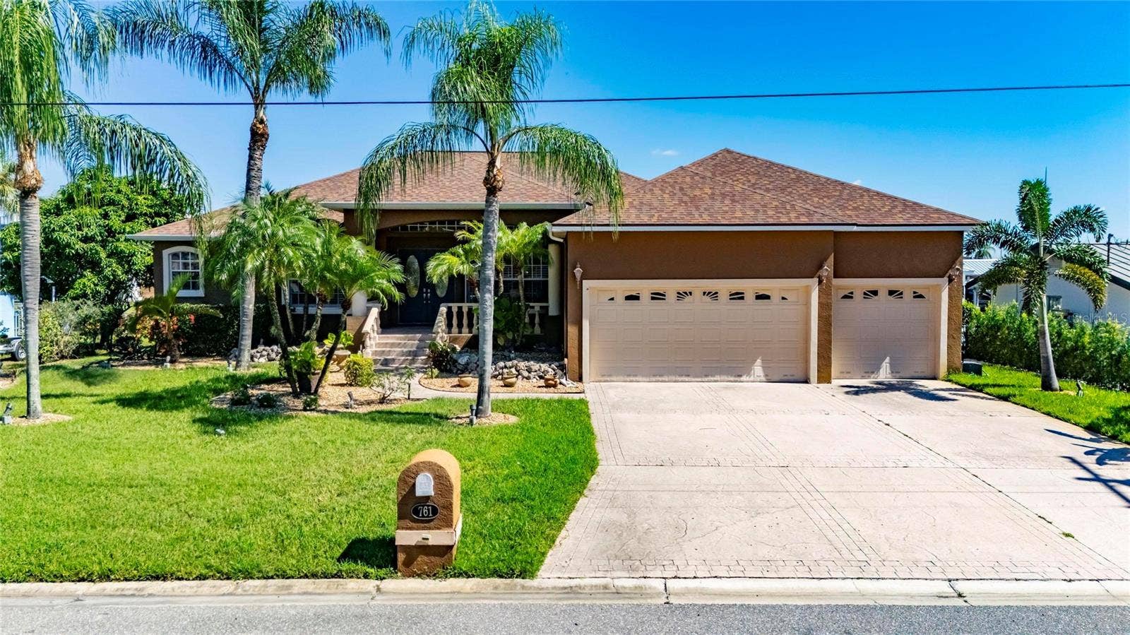 761 KINGSTON COURT, Apollo Beach, FL 33572
