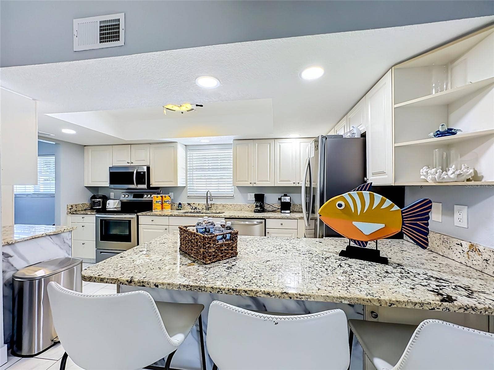 354 MONTGOMERY AVENUE, Sarasota, FL 34243 354 MONTGOMERY AVENUE, Sarasota, FL 34243