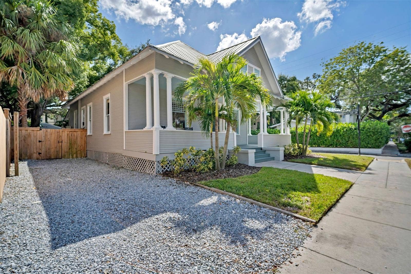 1918 W DEKLE AVENUE, Tampa, FL 33606