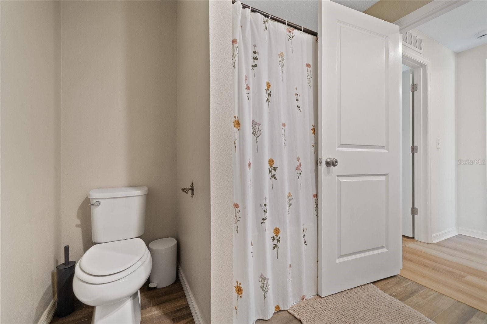 6450 MARINER BOULEVARD, Spring Hill, FL 34609 6450 MARINER BOULEVARD, Spring Hill, FL 34609