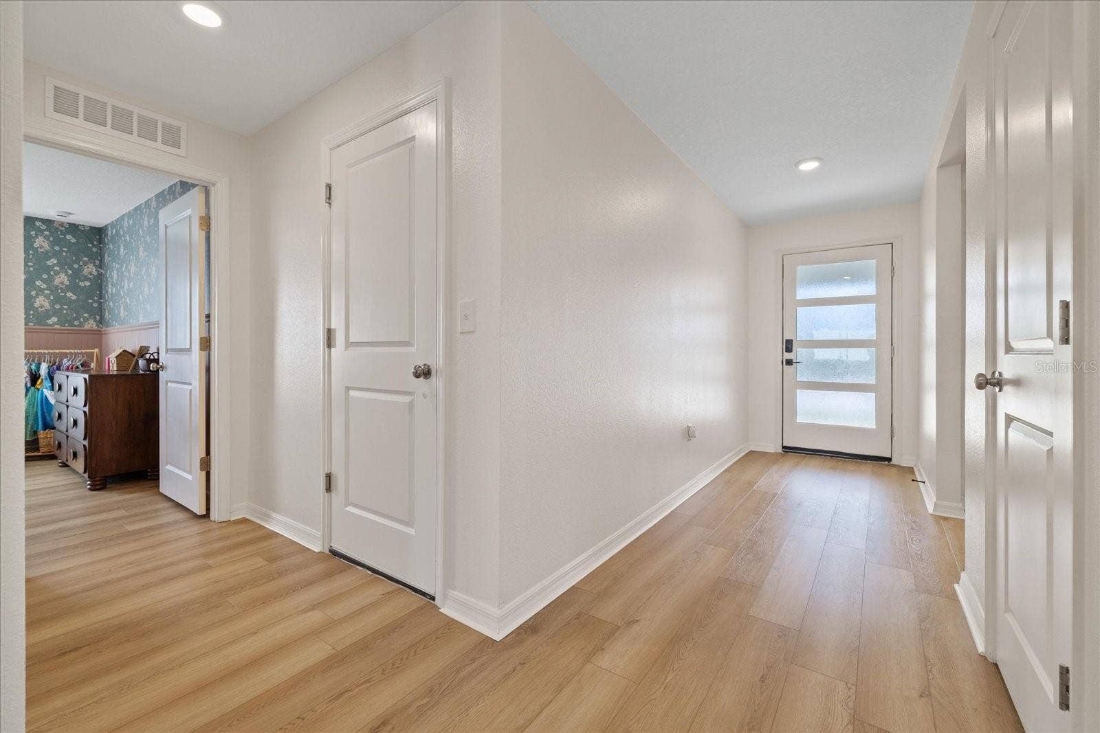 6450 MARINER BOULEVARD, Spring Hill, FL 34609 6450 MARINER BOULEVARD, Spring Hill, FL 34609