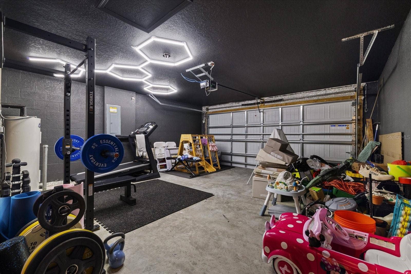 6450 MARINER BOULEVARD, Spring Hill, FL 34609 6450 MARINER BOULEVARD, Spring Hill, FL 34609