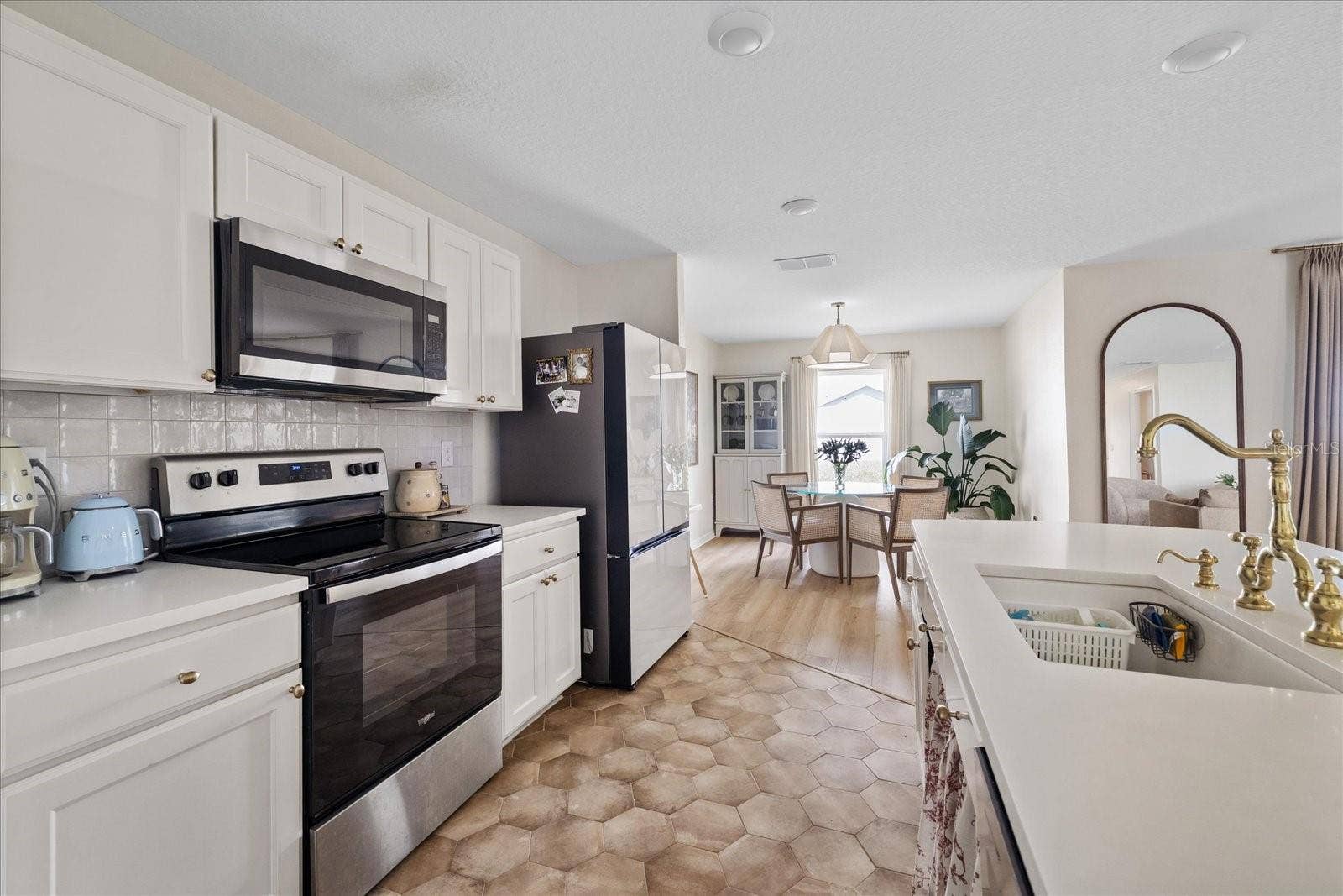 6450 MARINER BOULEVARD, Spring Hill, FL 34609 6450 MARINER BOULEVARD, Spring Hill, FL 34609